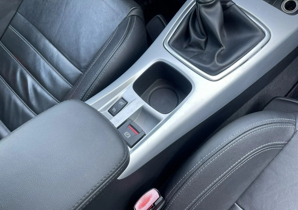 Renault Laguna cena 26999 przebieg: 228000, rok produkcji 2010 z Kańczuga małe 781